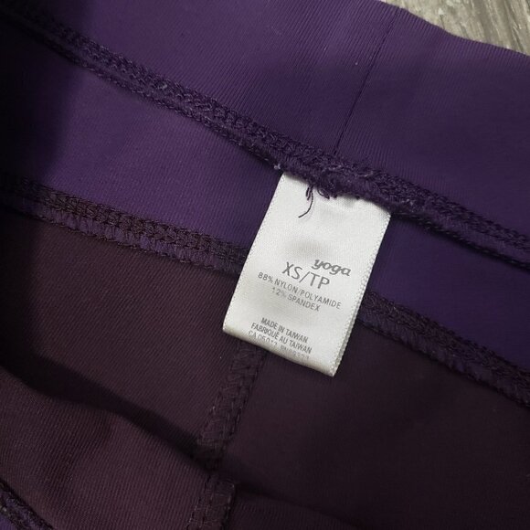 Roots Yoga Leggings * Size XS * Plum Colour - Picture 4 of 6